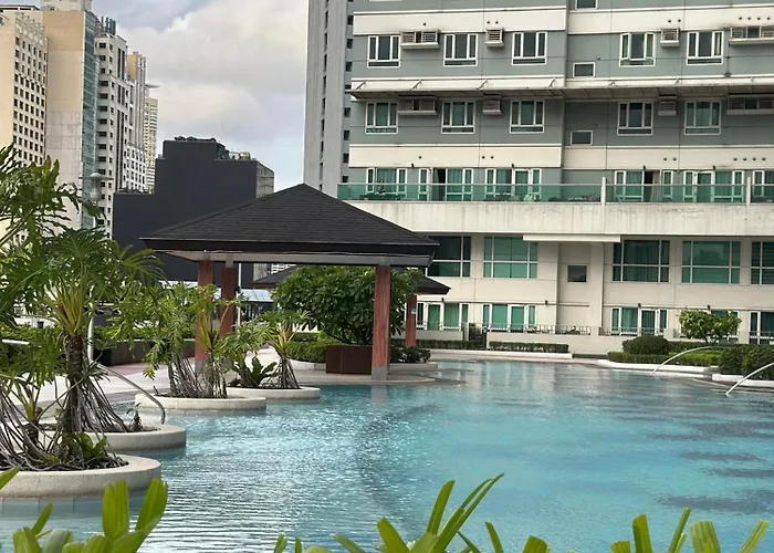 The Beacon Makati By Christine Ph Near Greenbelt Mall アパートホテル 3*