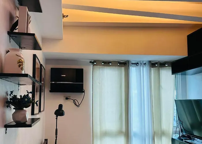 The Beacon Makati By Christine Ph Near Greenbelt Mall 3*