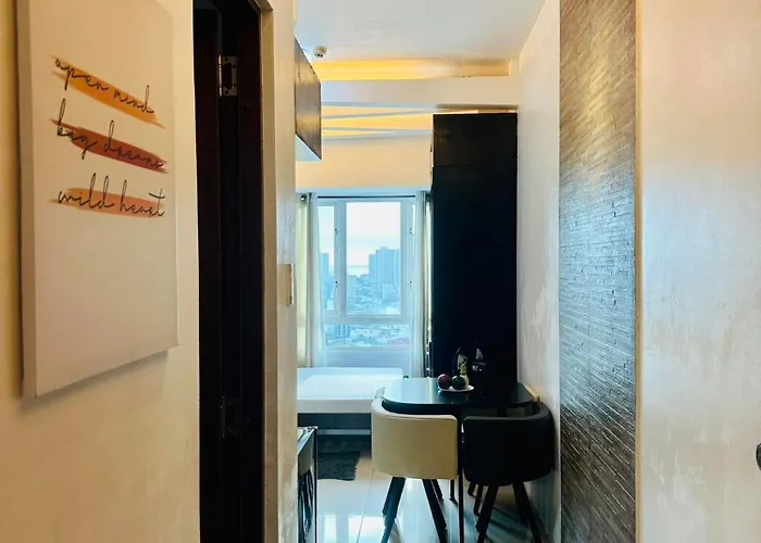 The Beacon Makati By Christine Ph Near Greenbelt Mall 3*