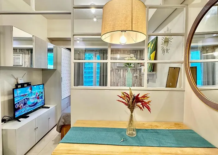 The Beacon Makati By Christine Ph Near Greenbelt Mall アパートホテル 3*