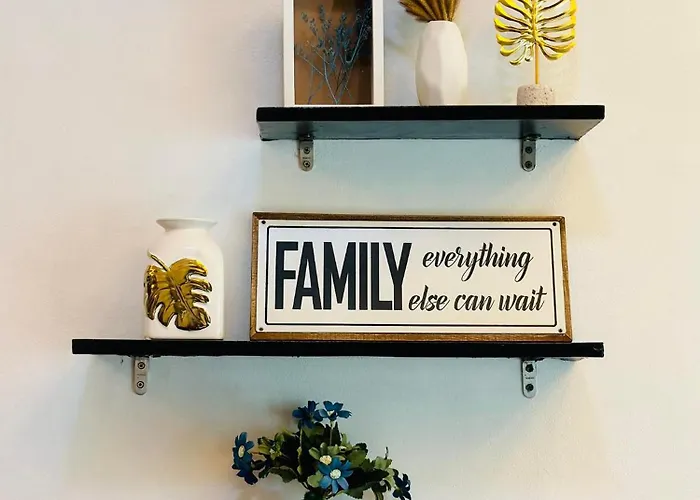 The Beacon Makati By Christine Ph Near Greenbelt Mall 3*